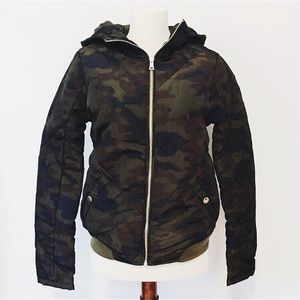 Camouflage Hooded Women's Jacket